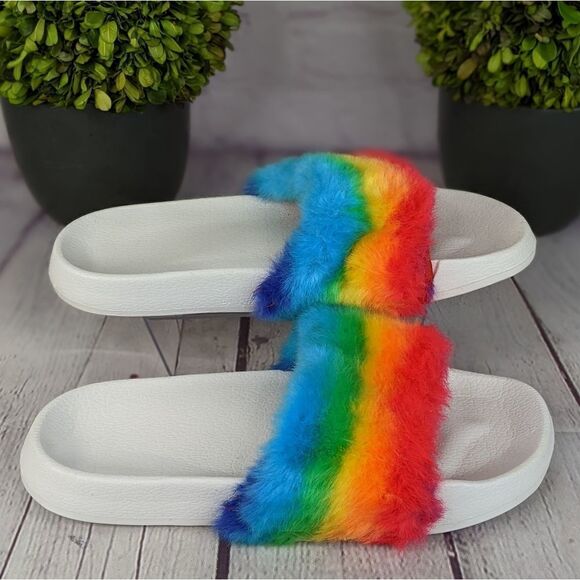 Faux Fur Rainbow Slip On Slides - Picture 3 of 6